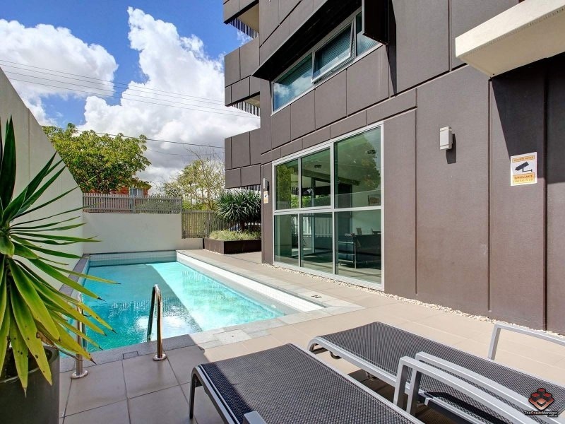 18/75 Barker Street, New Farm QLD 4005