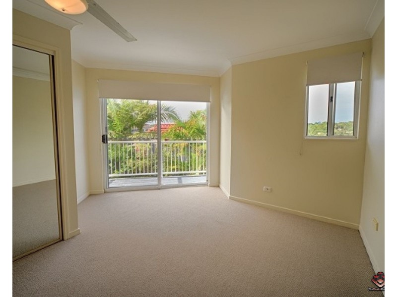 6 Buddy Holly Close, Parkwood QLD 4214