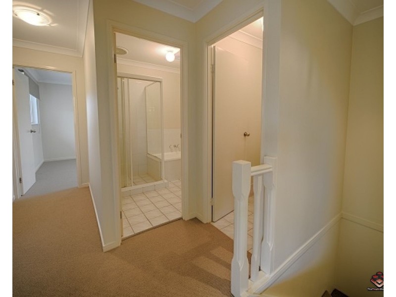 6 Buddy Holly Close, Parkwood QLD 4214