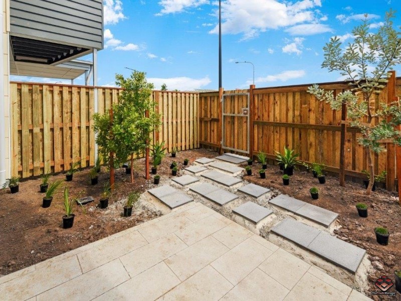 5 Panama Cresent, Mountain Creek QLD 4557