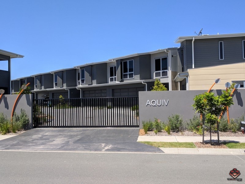 5 Panama Cresent, Mountain Creek QLD 4557