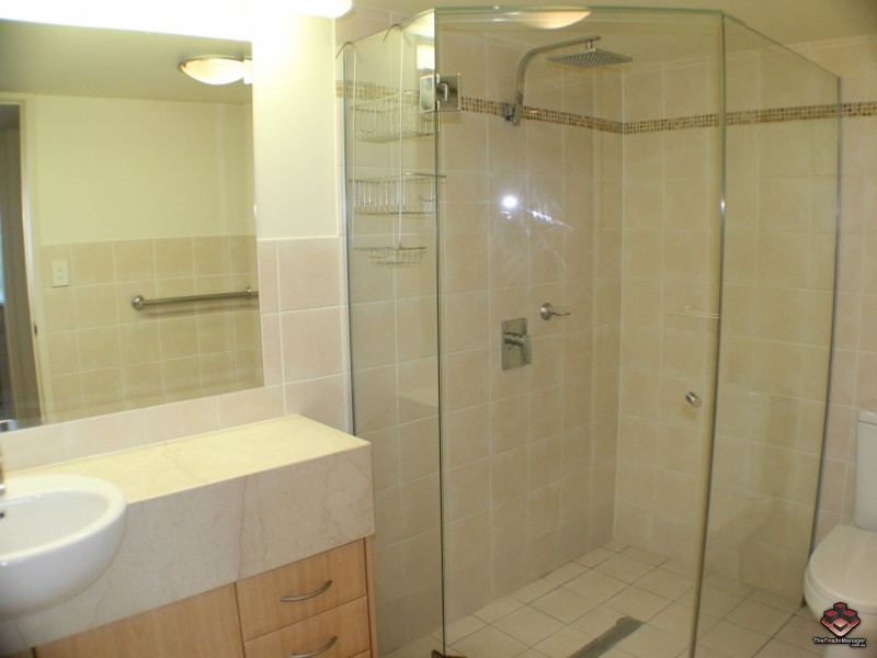 137 Laver Drive, Robina QLD 4226