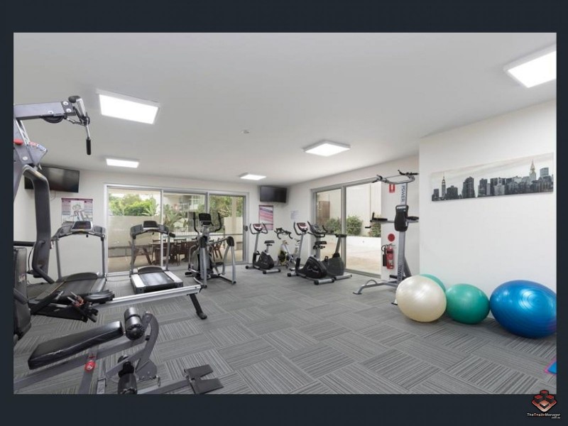 95 Clarence Road, Indooroopilly QLD 4068