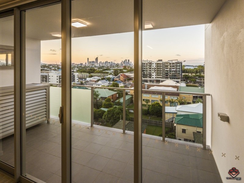 17 Carl Street, Woolloongabba QLD 4102