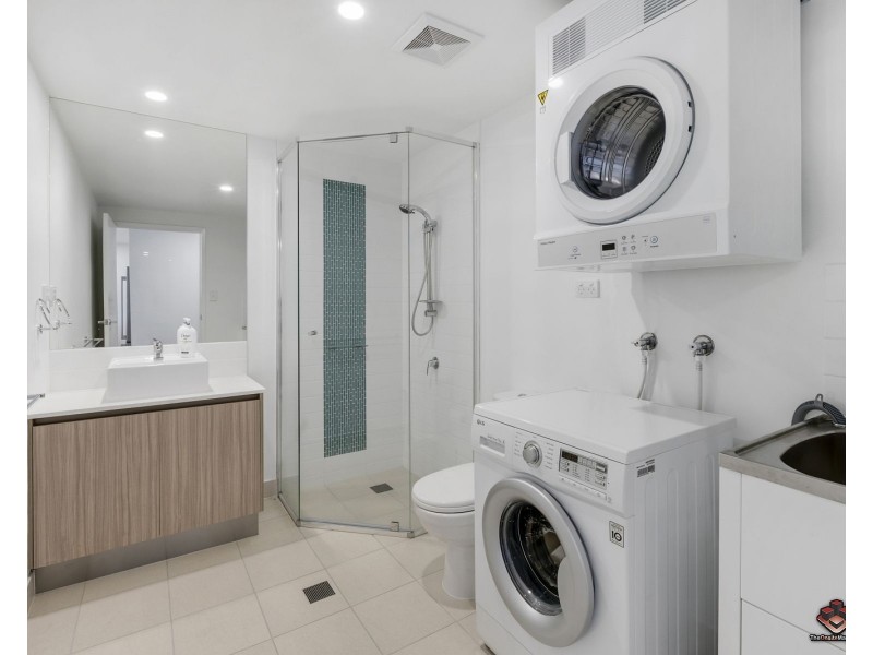 42 Laver Drive, Robina QLD 4226