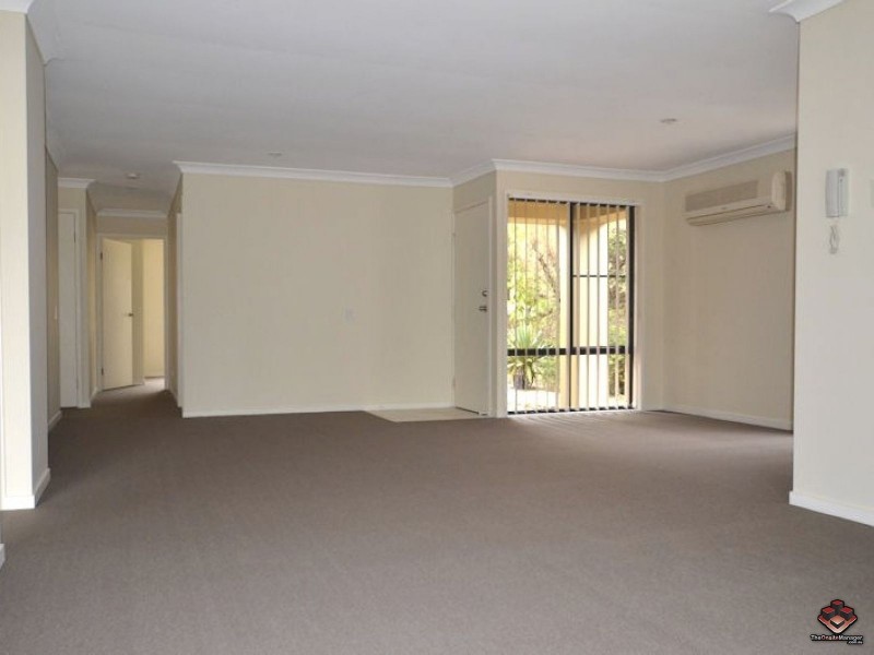 24 Amsonia Court, Arundel QLD 4214