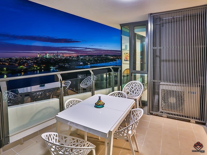 05d/37B Harbour Road, Hamilton QLD 4007