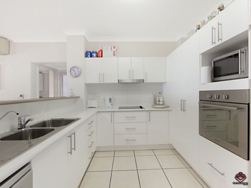 20/42 Warburton Street, North Ward QLD 4810