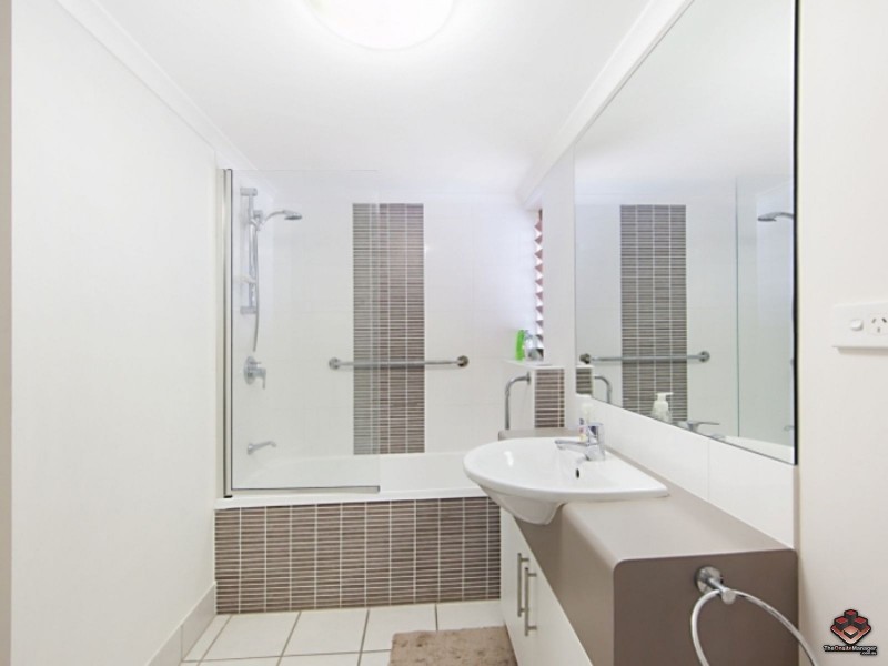 20/42 Warburton Street, North Ward QLD 4810