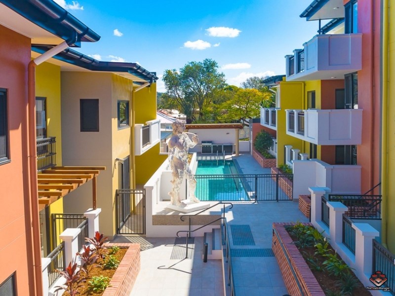 1 Stuartholme Road, Bardon QLD 4065