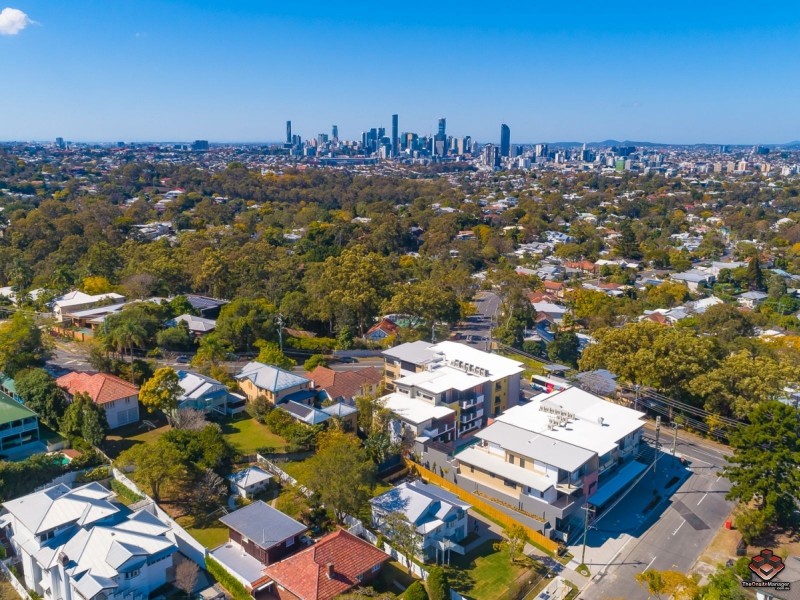 1 Stuartholme Road, Bardon QLD 4065