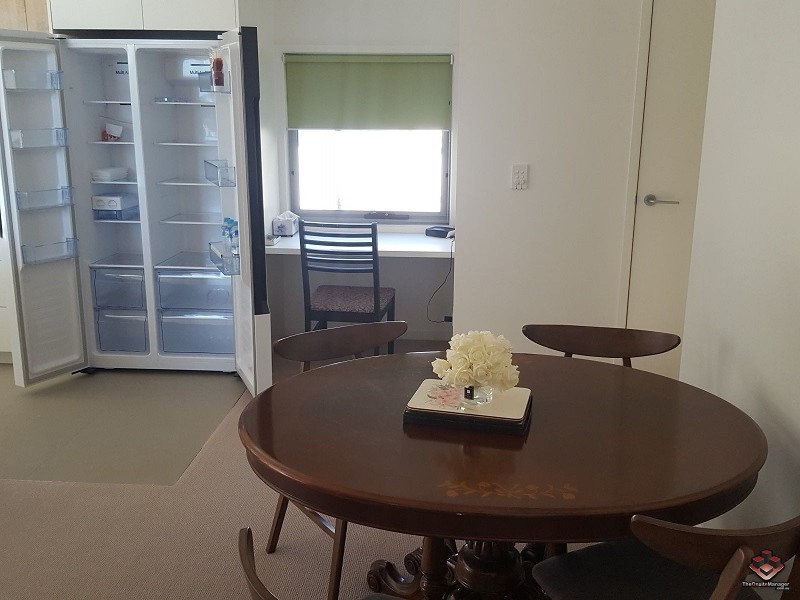 2 Town Centre Close, Carrara QLD 4211