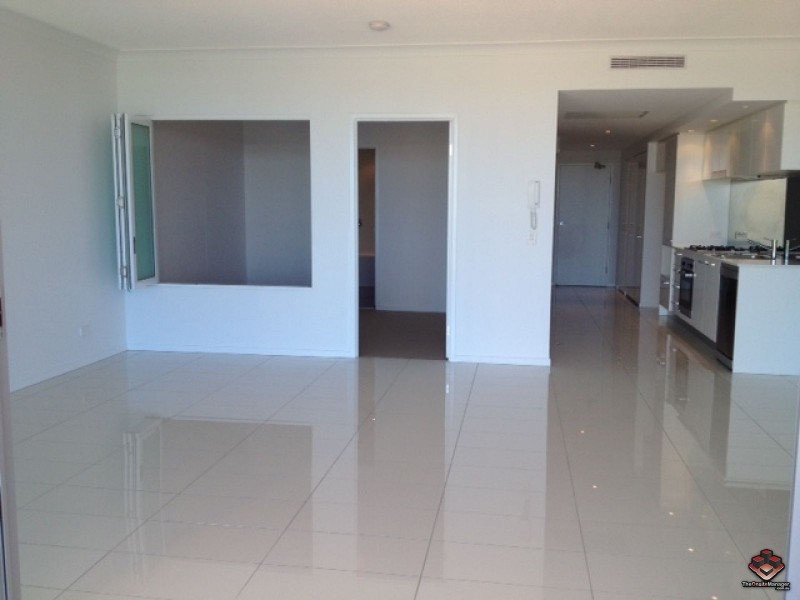 41 Harbour Town Drive, Biggera Waters QLD 4216