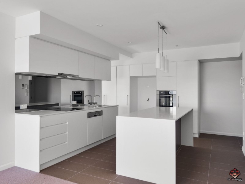 10705/300 Old Cleveland Road, Coorparoo QLD 4151