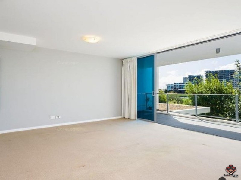 2 East Quay Drive, Biggera Waters QLD 4216