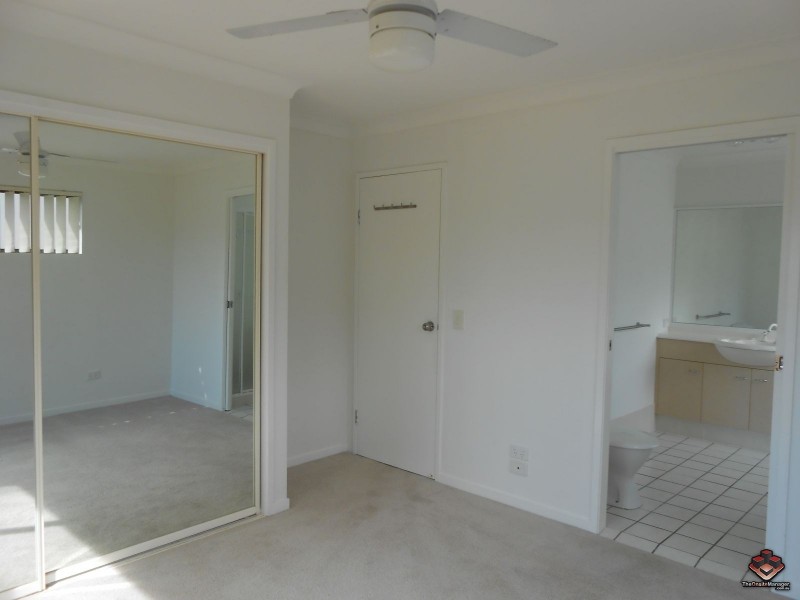 4/37 Dixon Street, Coolangatta QLD 4225