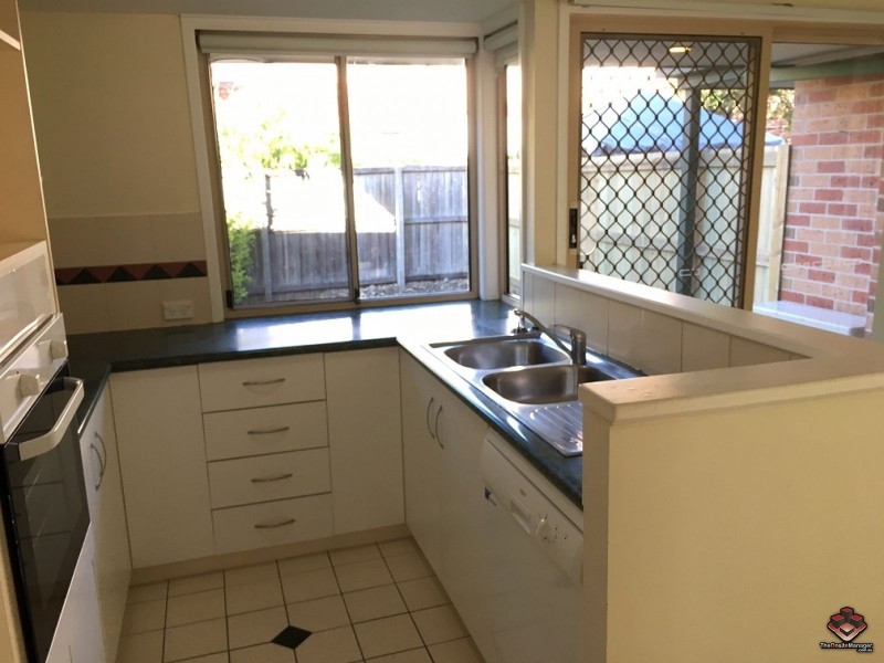 75 Brown Street, Labrador QLD 4215