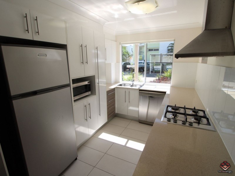 65 Manooka Drive, Cannonvale QLD 4802