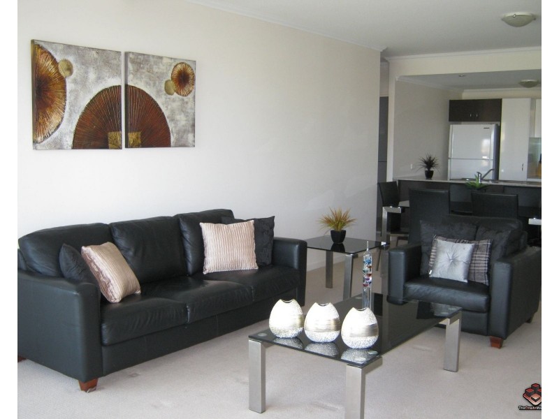 95 Clarence Road, Indooroopilly QLD 4068