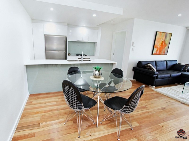 68 Benson Street, Toowong QLD 4066