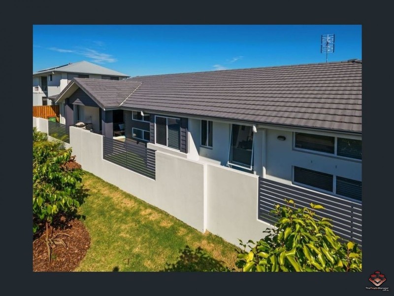 2 Keelson Crescent, Hope Island QLD 4212