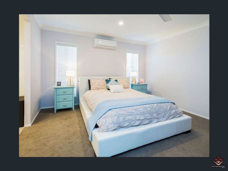 2 Keelson Crescent, Hope Island QLD 4212