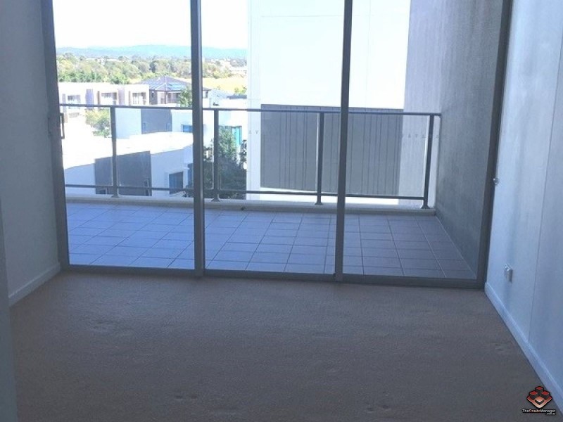 41 Harbour Town Drive, Biggera Waters QLD 4216