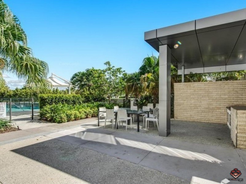 41 Harbour Town Drive, Biggera Waters QLD 4216