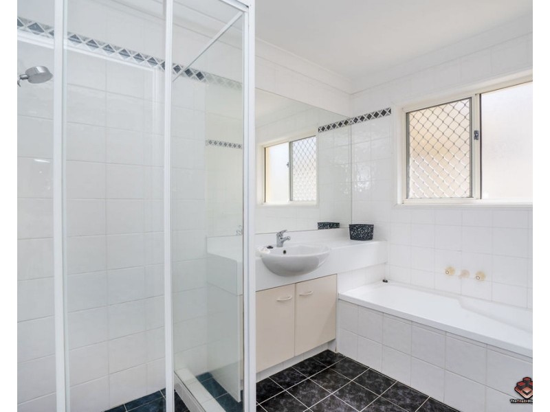 100/2-4 Langport Parade, Mudgeeraba QLD 4213