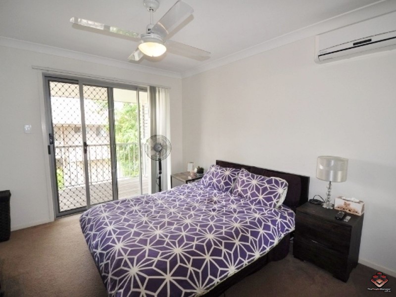 130 Jutland Street, Oxley QLD 4075