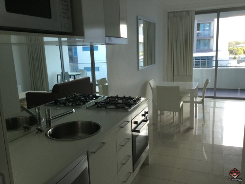 2 East Quay Drive, Biggera Waters QLD 4216