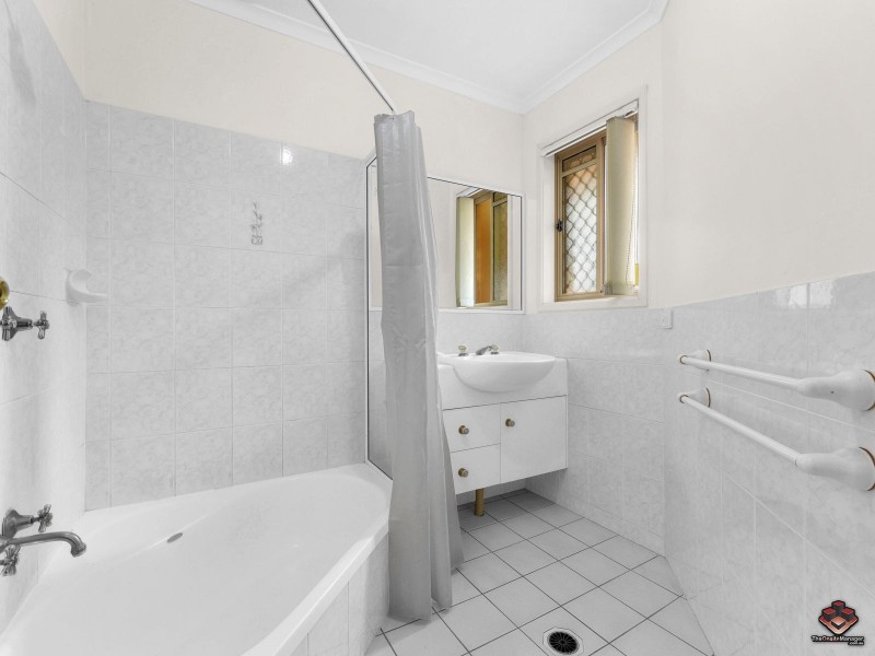 28 Holmead Road, Eight Mile Plains QLD 4113