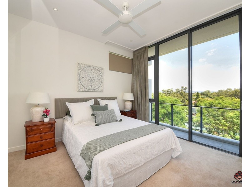 5404/323 Bayview Street, Hollywell QLD 4216