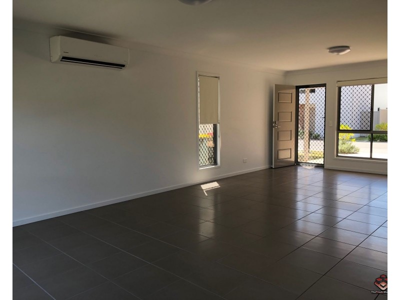 8 Whitehorse Road, Dakabin QLD 4503