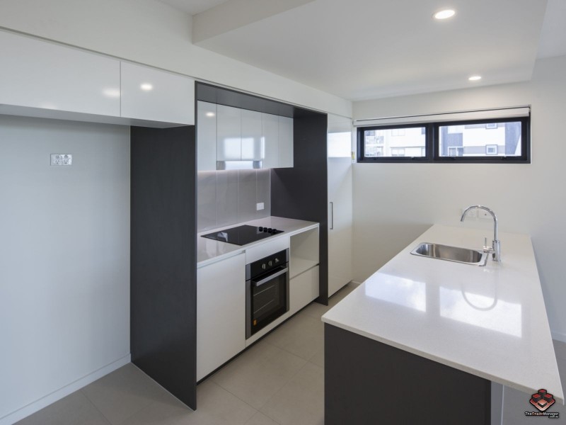 37 Regent Street, Woolloongabba QLD 4102