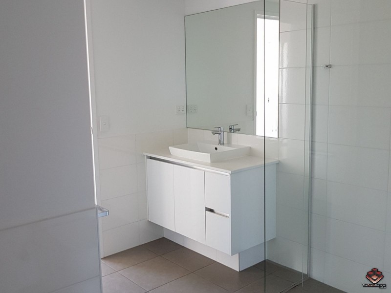 1 Waterford Court, Bundall QLD 4217