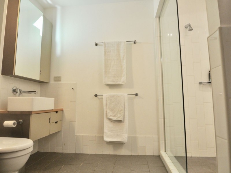 U348/8 Skyring Terrace, Teneriffe QLD 4005