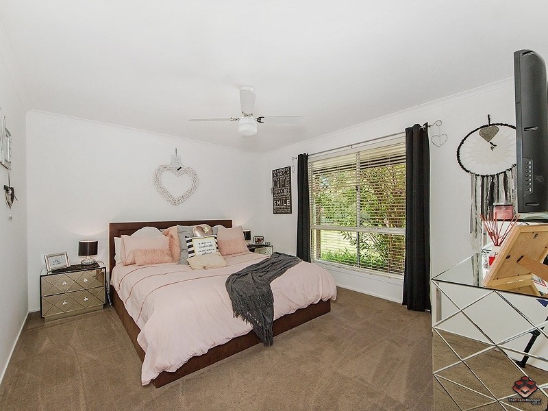 9 Rosedale Place, Helensvale QLD 4212