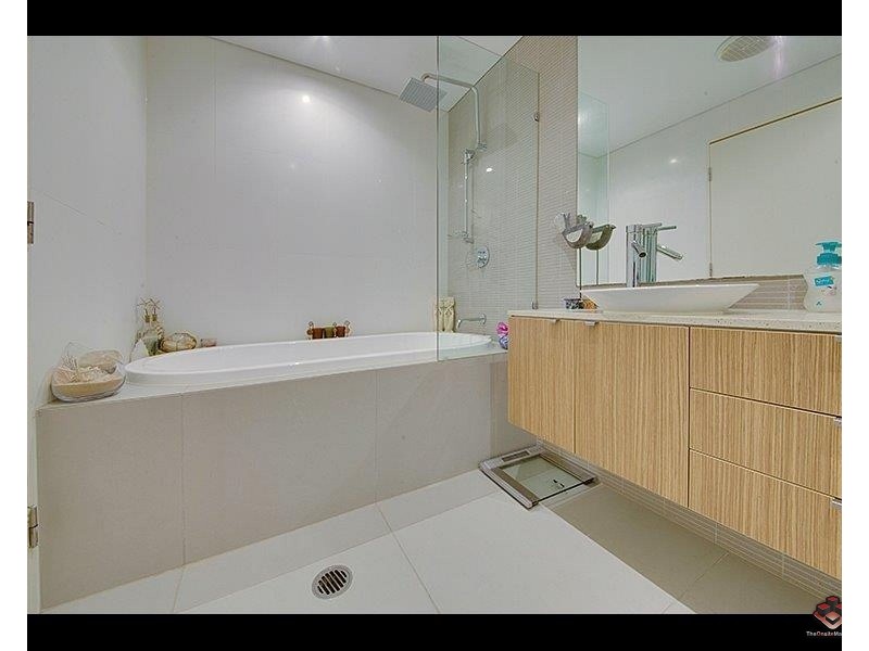 ID:3890008/20-24 Cliff Street, Yeppoon QLD 4703