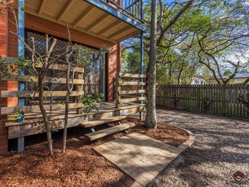 16 Bermingham Street, Alderley QLD 4051