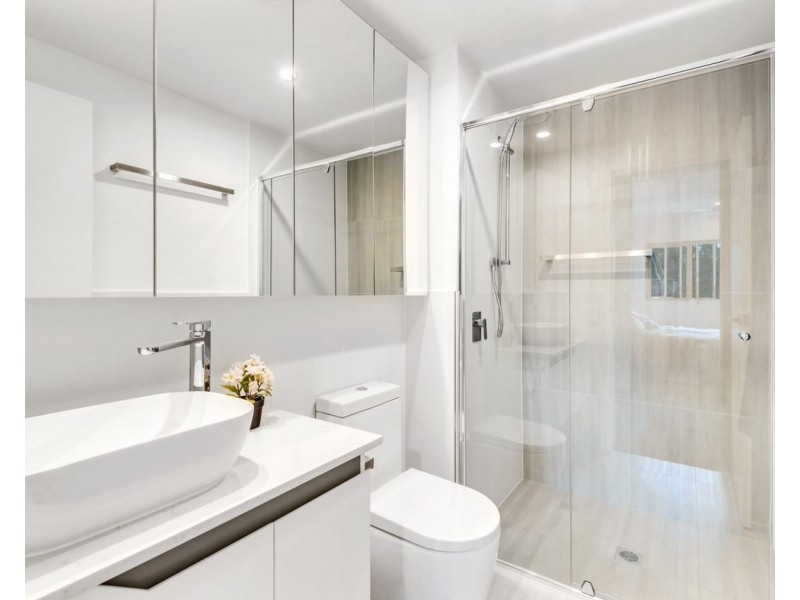 33 Sword Street, Woolloongabba QLD 4102