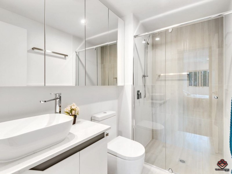 33 Sword Street, Woolloongabba QLD 4102