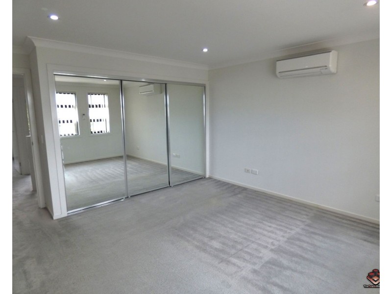 16 Surbiton Court, Carindale QLD 4152