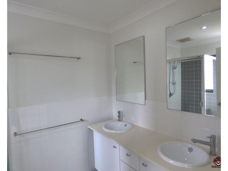 16 Surbiton Court, Carindale QLD 4152