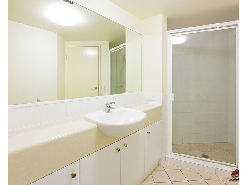 45 Deakin Street, Kangaroo Point QLD 4169