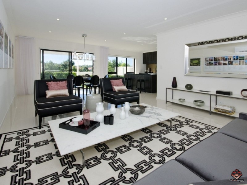 Pacific Pines QLD 4211