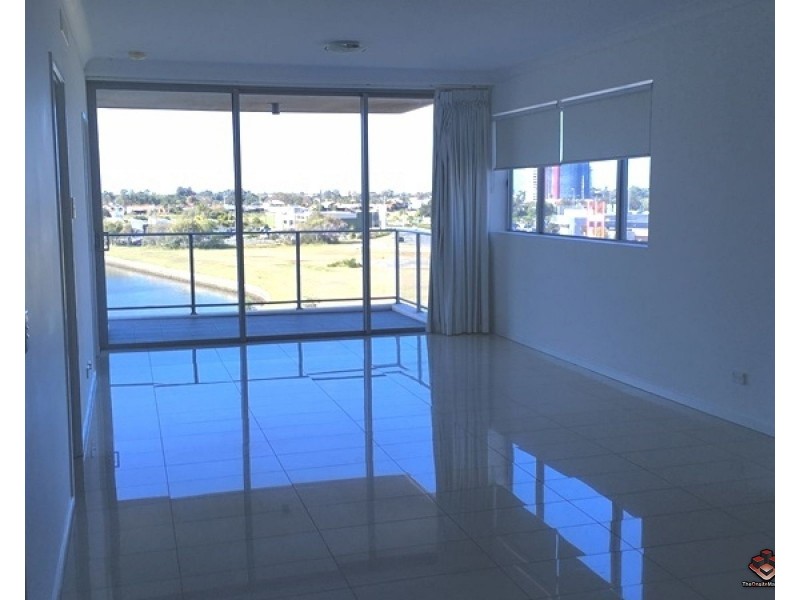 2 East Quay Drive, Biggera Waters QLD 4216