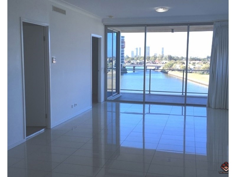 2 East Quay Drive, Biggera Waters QLD 4216