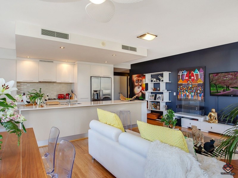 3029 The Boulevard, Carrara QLD 4211