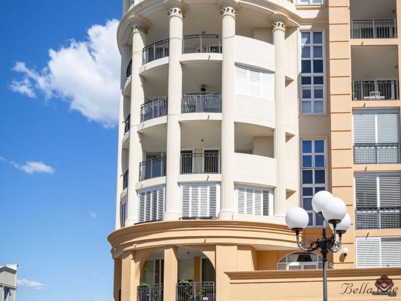 3029 The Boulevard, Carrara QLD 4211